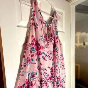 Pink flowered blouse, sleeveless, 2x